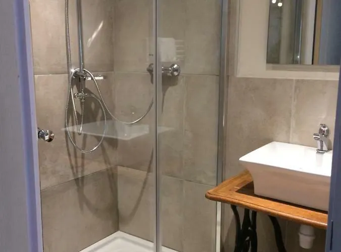 فندق مبيت وإفطار Quinte Et Sens 3*